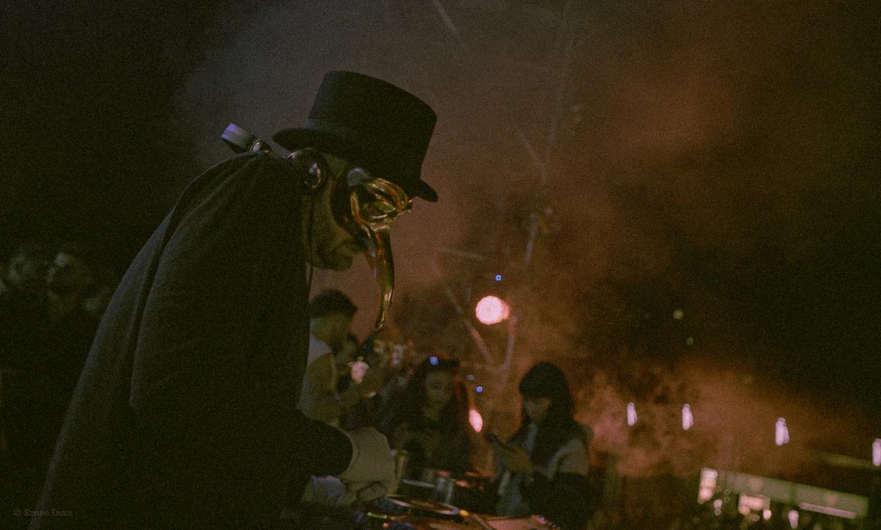 Claptone